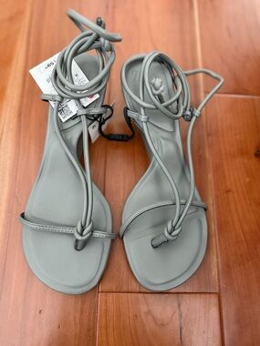 Zara Blue Gray Lace-Up Toe-Knot Sandals - 7.5